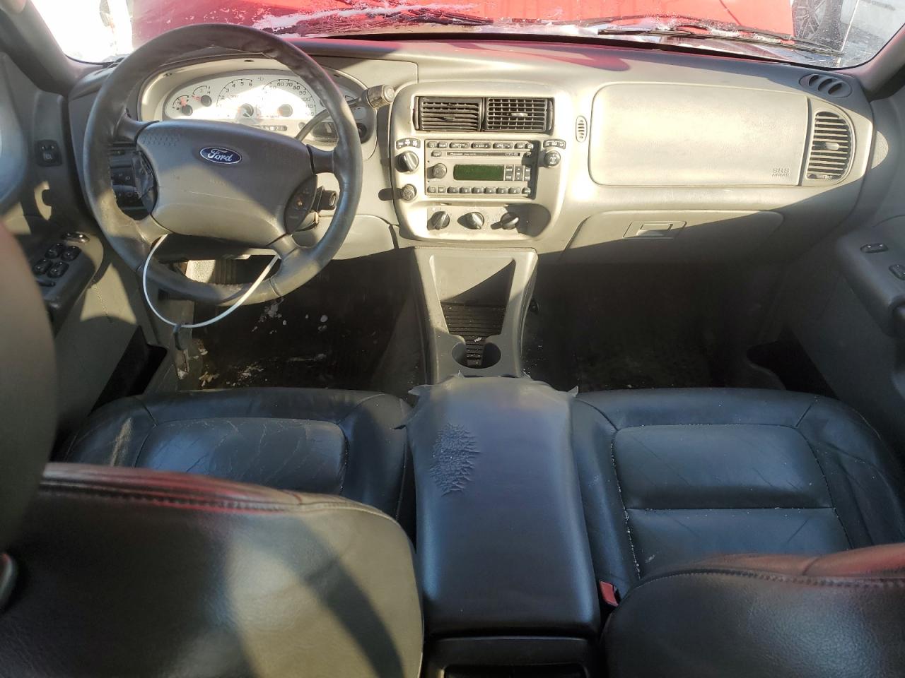 2004 Ford Explorer - Image 8