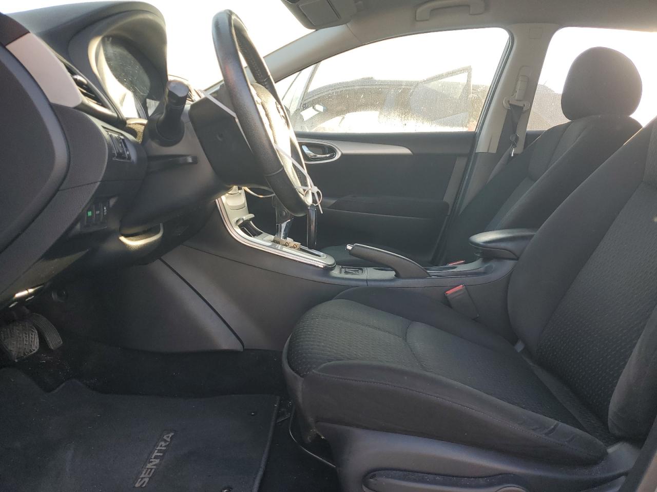 2015 Nissan Sentra - Image 7