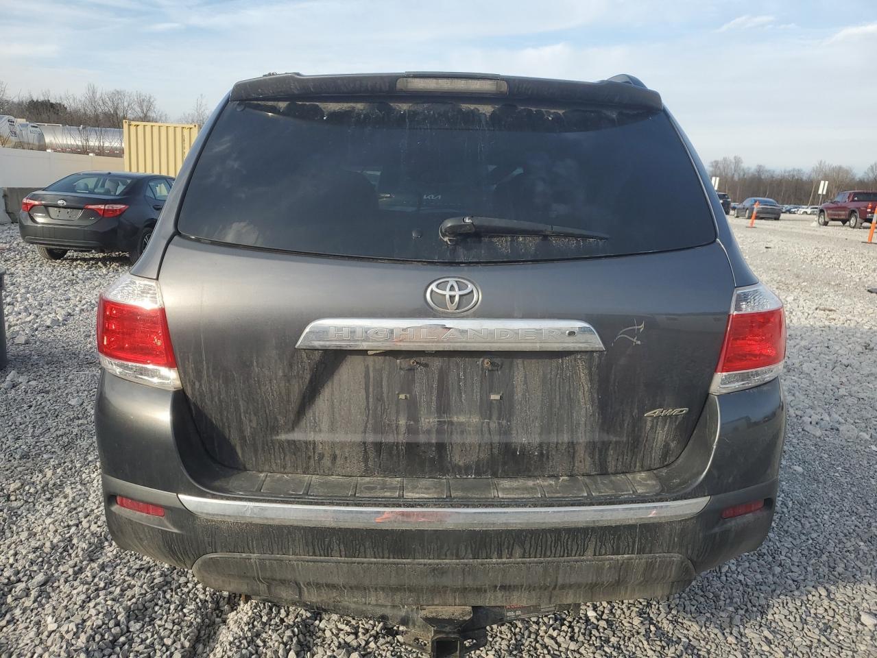 2011 Toyota Highlander - Image 6