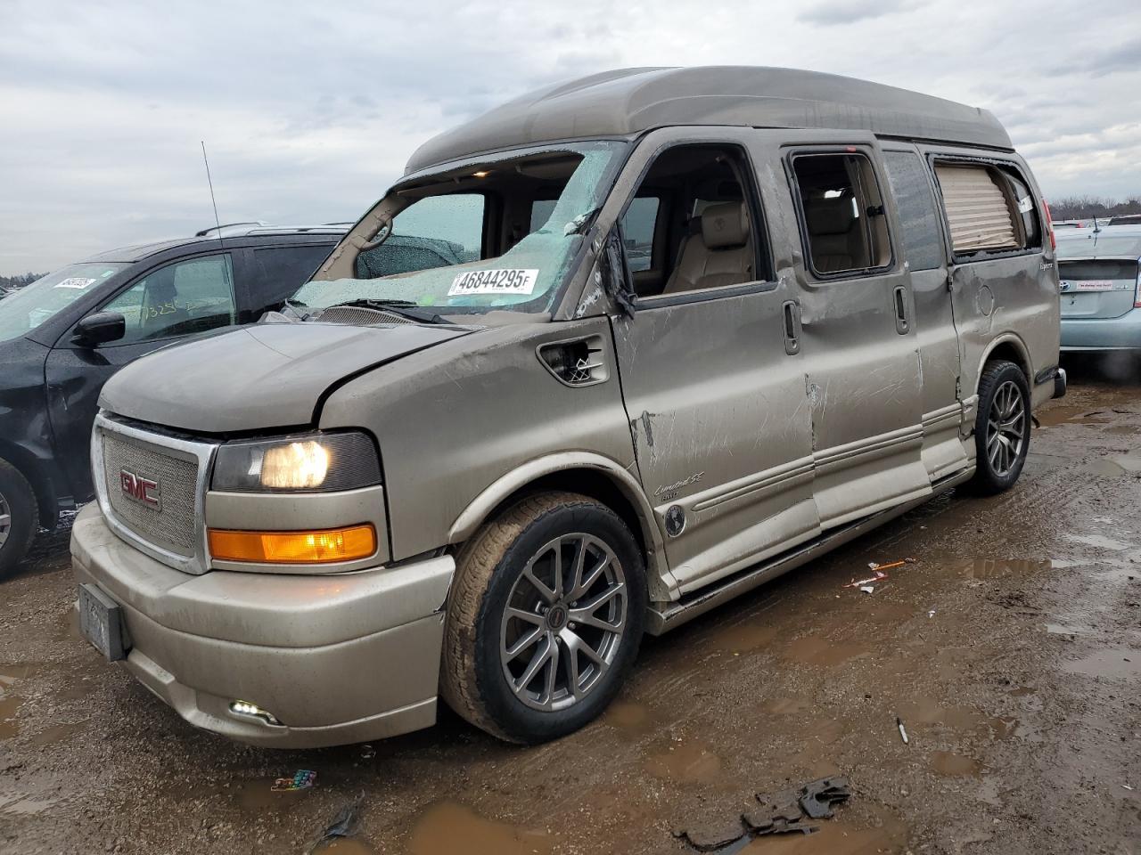 2014 GMC Savana - Image 1