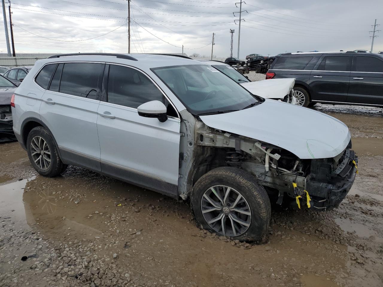2018 Volkswagen Tiguan - Image 4