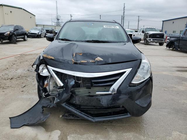  NISSAN VERSA 2016 Чорний