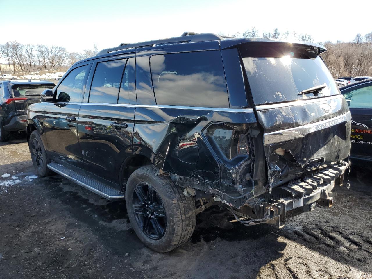 2020 Ford Expedition - Image 2