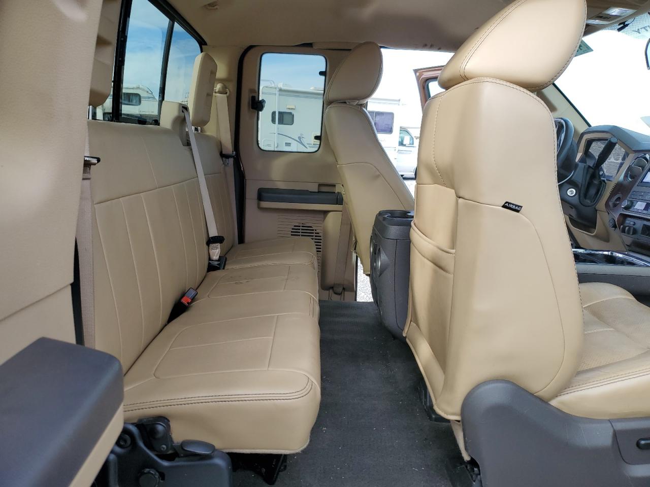 2011 Ford F350 - Image 10