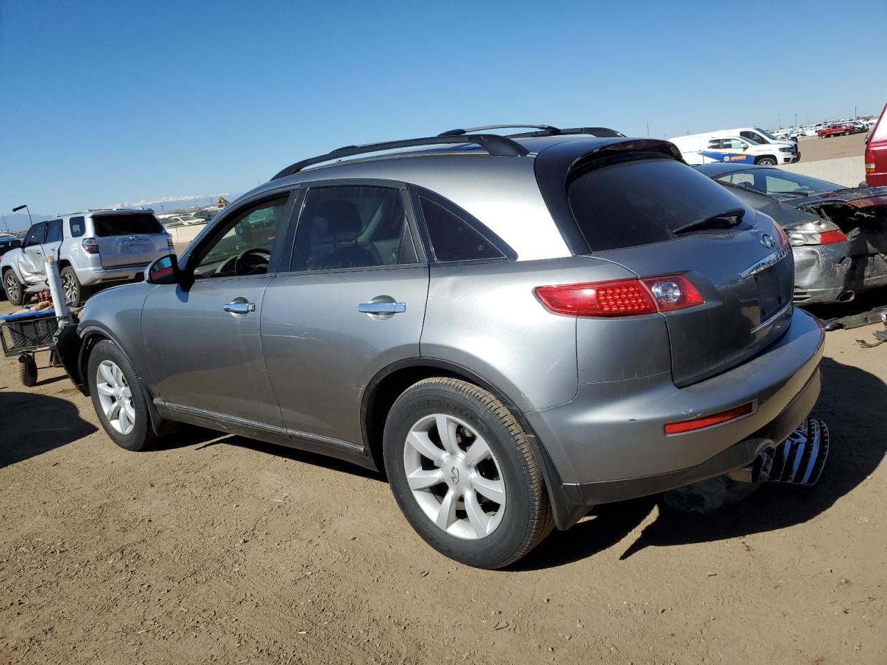 2004 Infiniti FX - Image 2