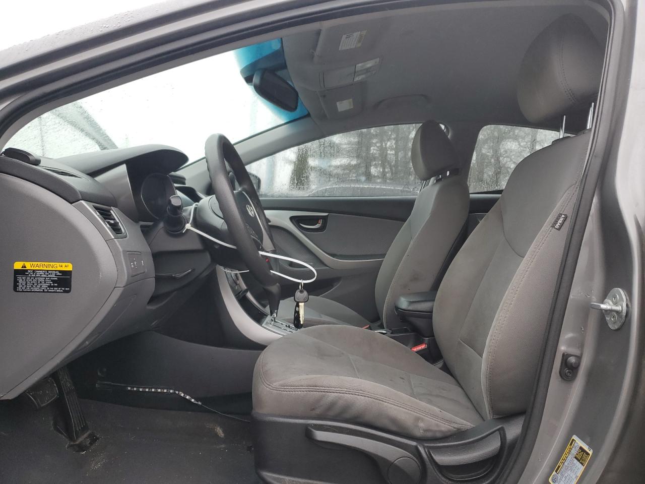 2013 Hyundai Elantra - Image 7