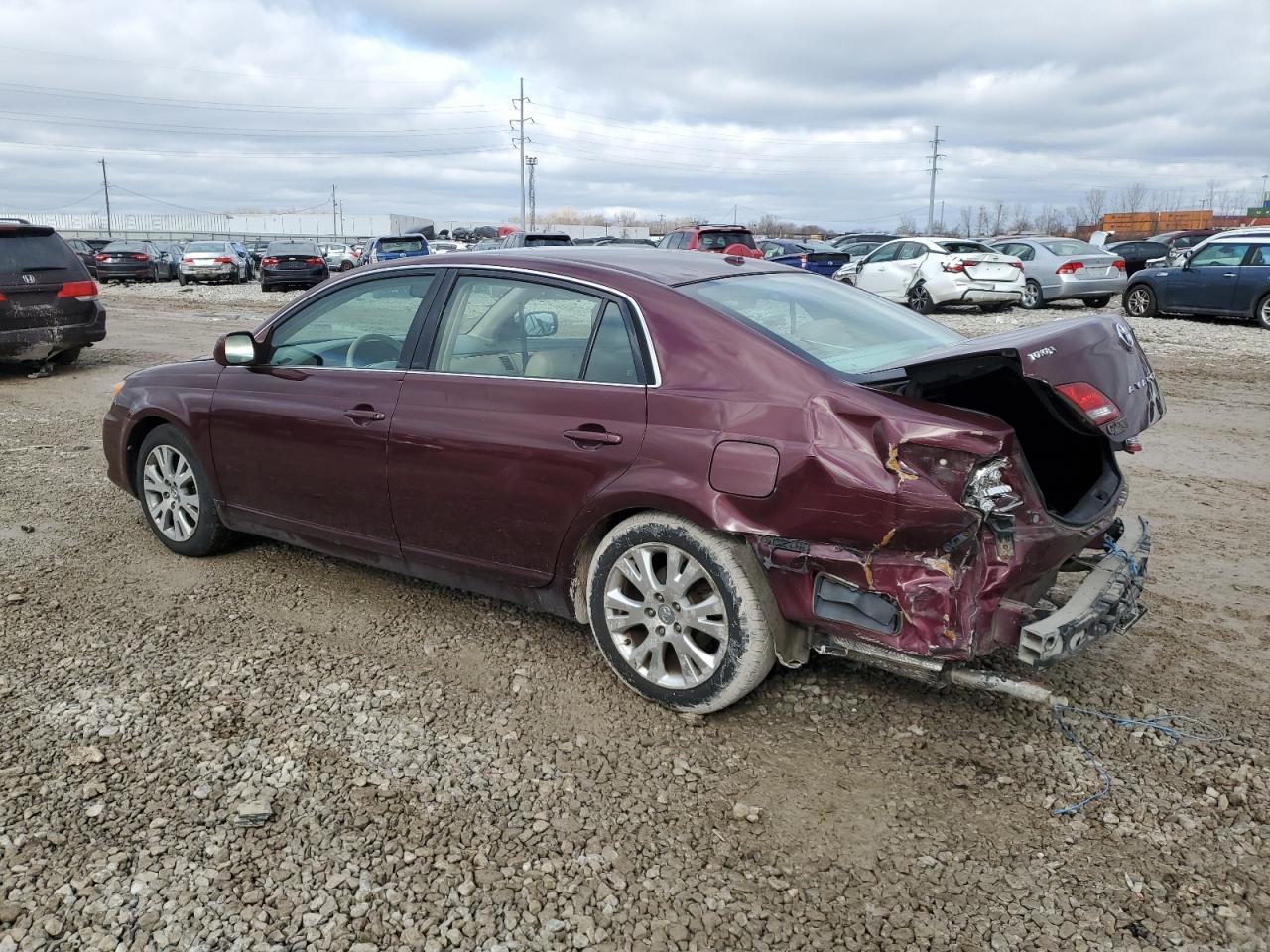 2009 Toyota Avalon - Image 2