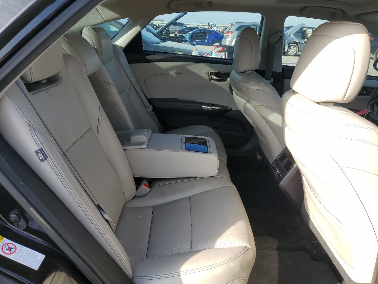 2014 Toyota Avalon - Image 10