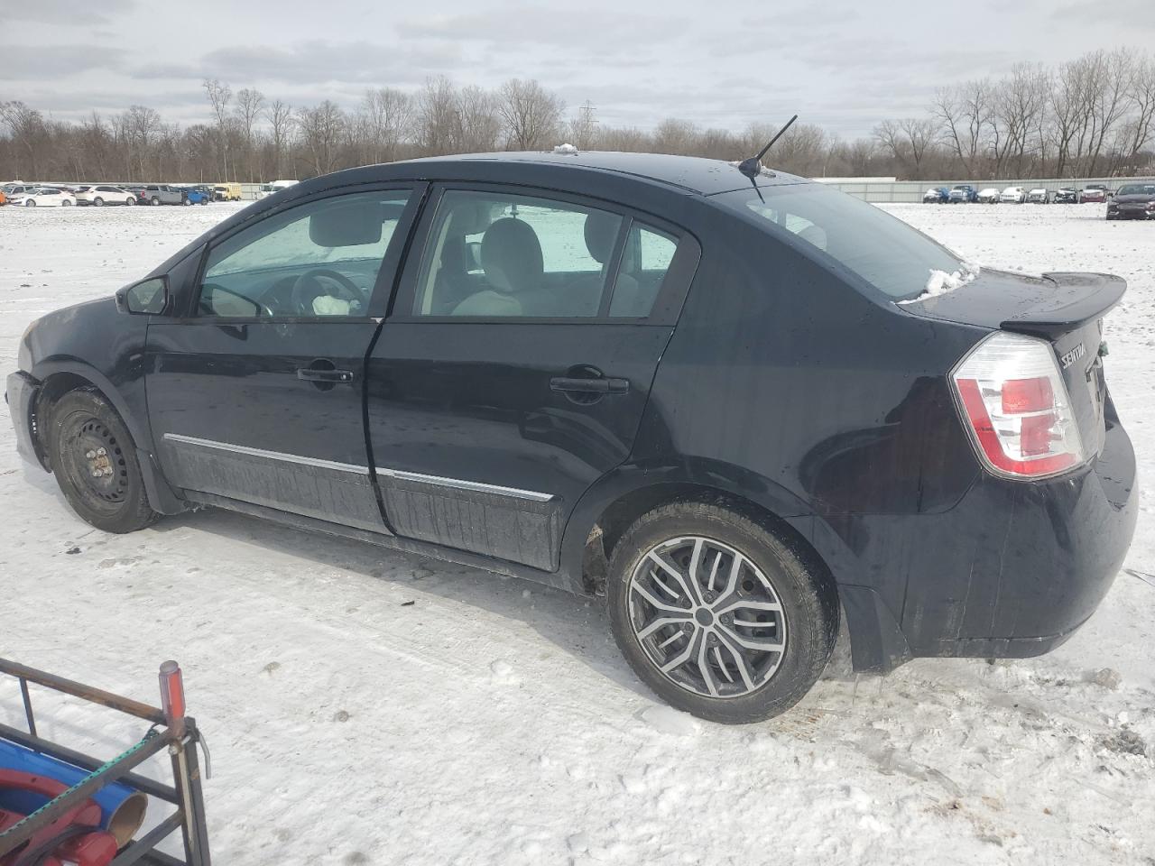 2011 Nissan Sentra - Image 2