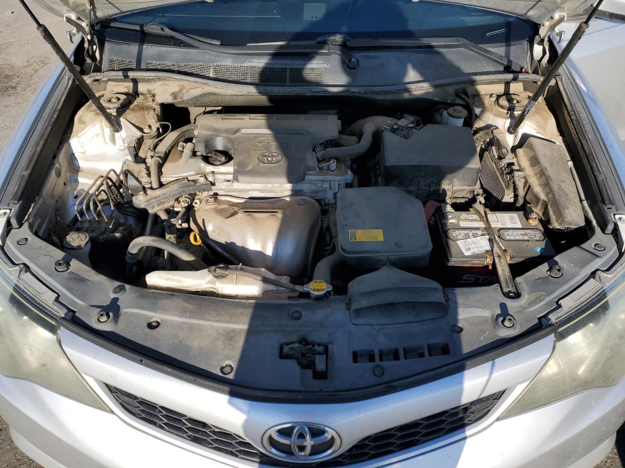 2012 Toyota Camry - Image 12