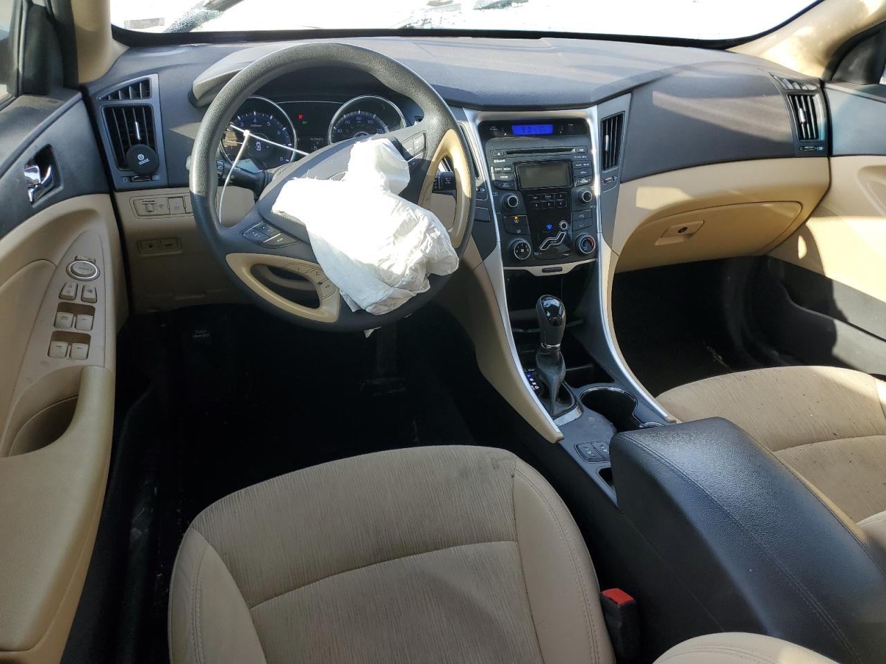 2013 Hyundai Sonata - Image 8