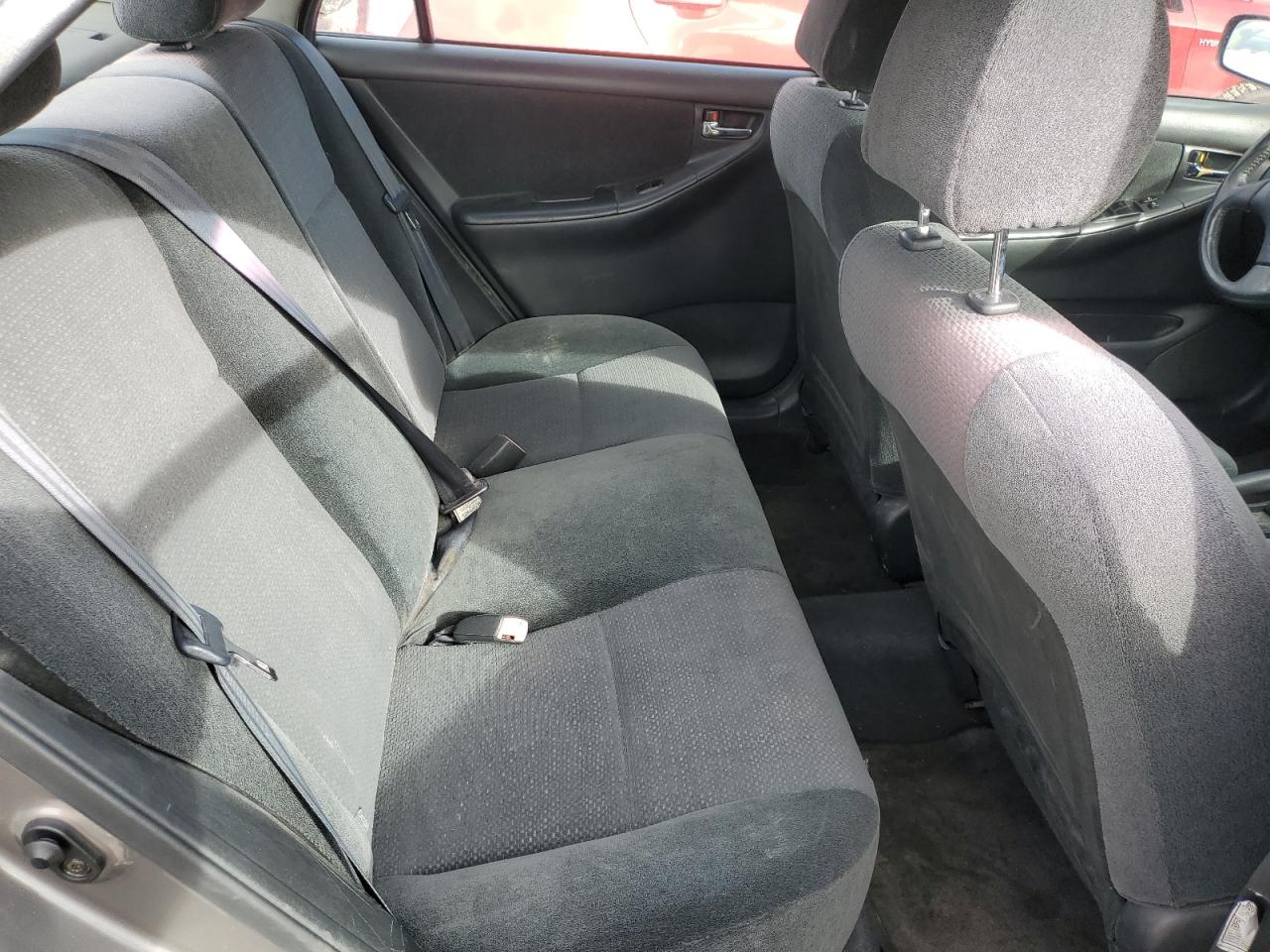 2004 Toyota Corolla - Image 10