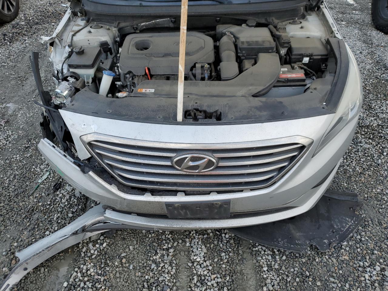 2017 Hyundai Sonata - Image 11
