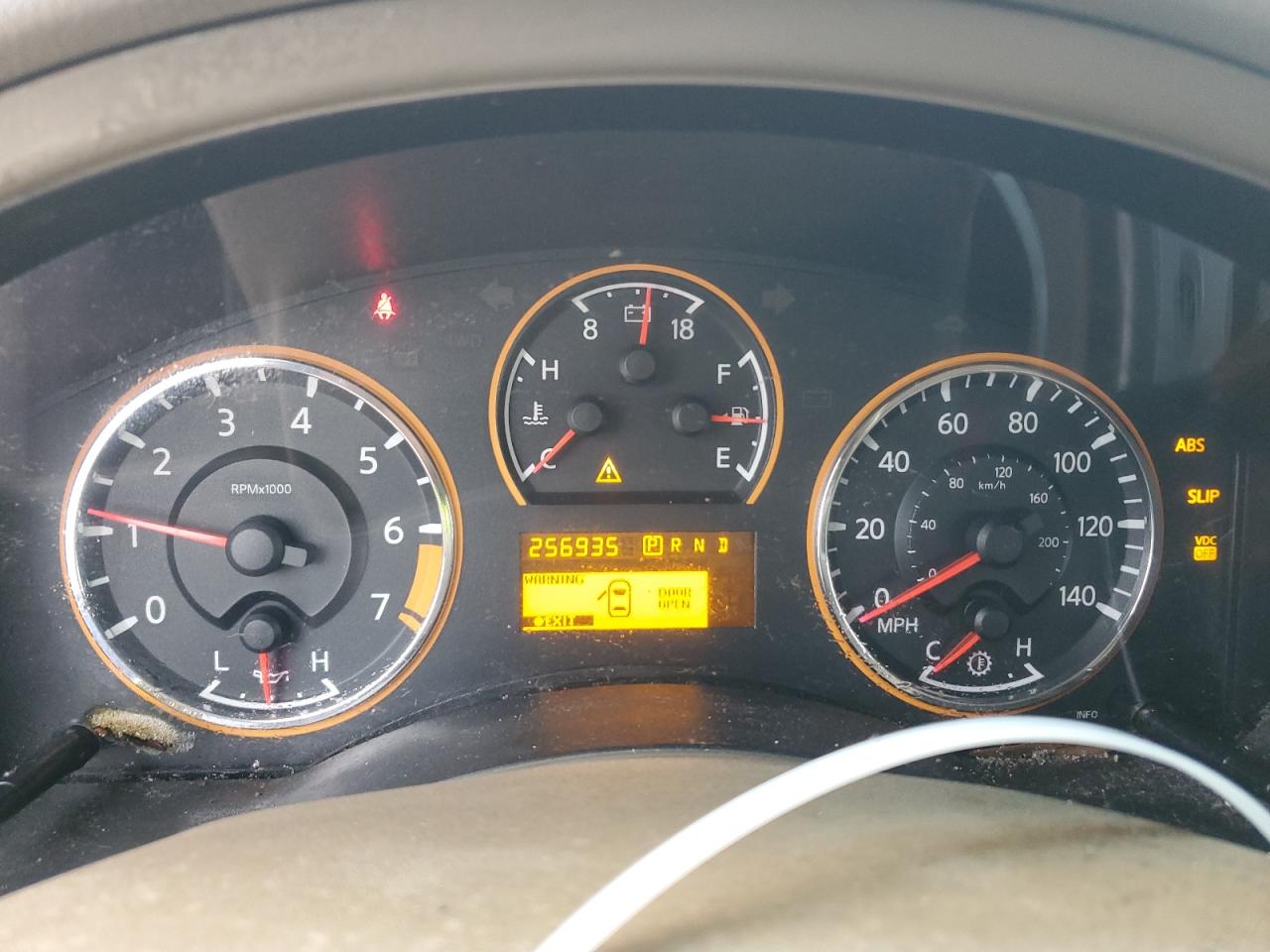 2009 Nissan Armada - Image 9
