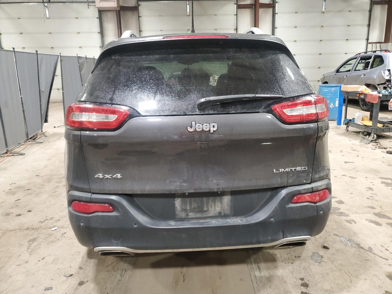 2018 Jeep Grand Cherokee - Image 6