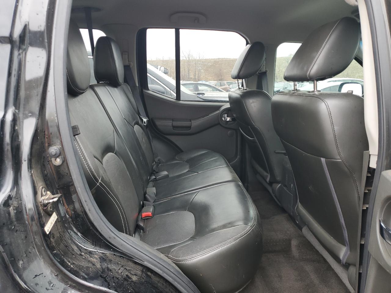 2015 Nissan XTerra - Image 11