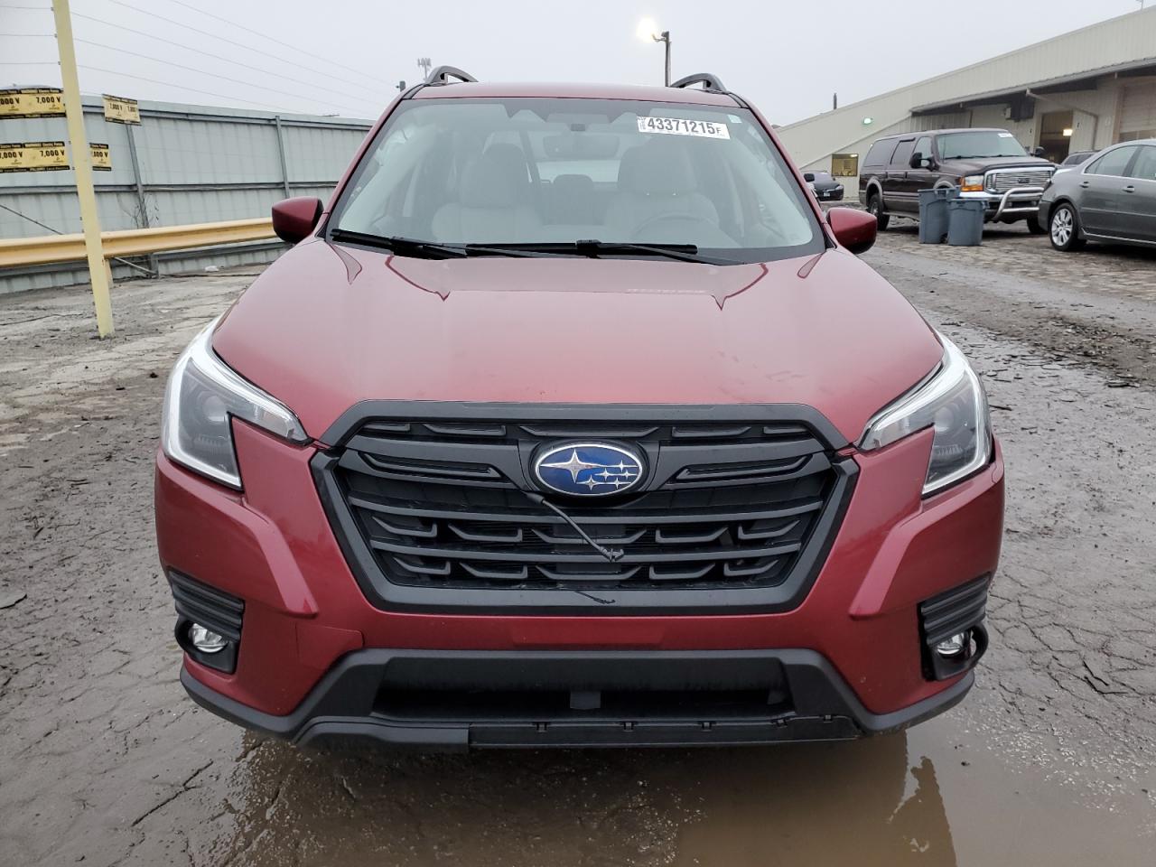 2024 Subaru Forester - Image 5