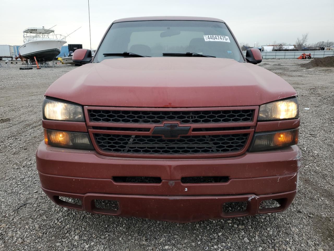 2002 Chevrolet Silverado - Image 5