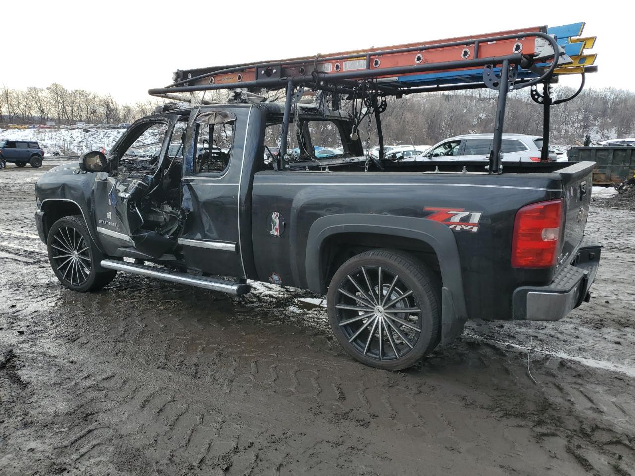 2011 Chevrolet Silverado - Image 2