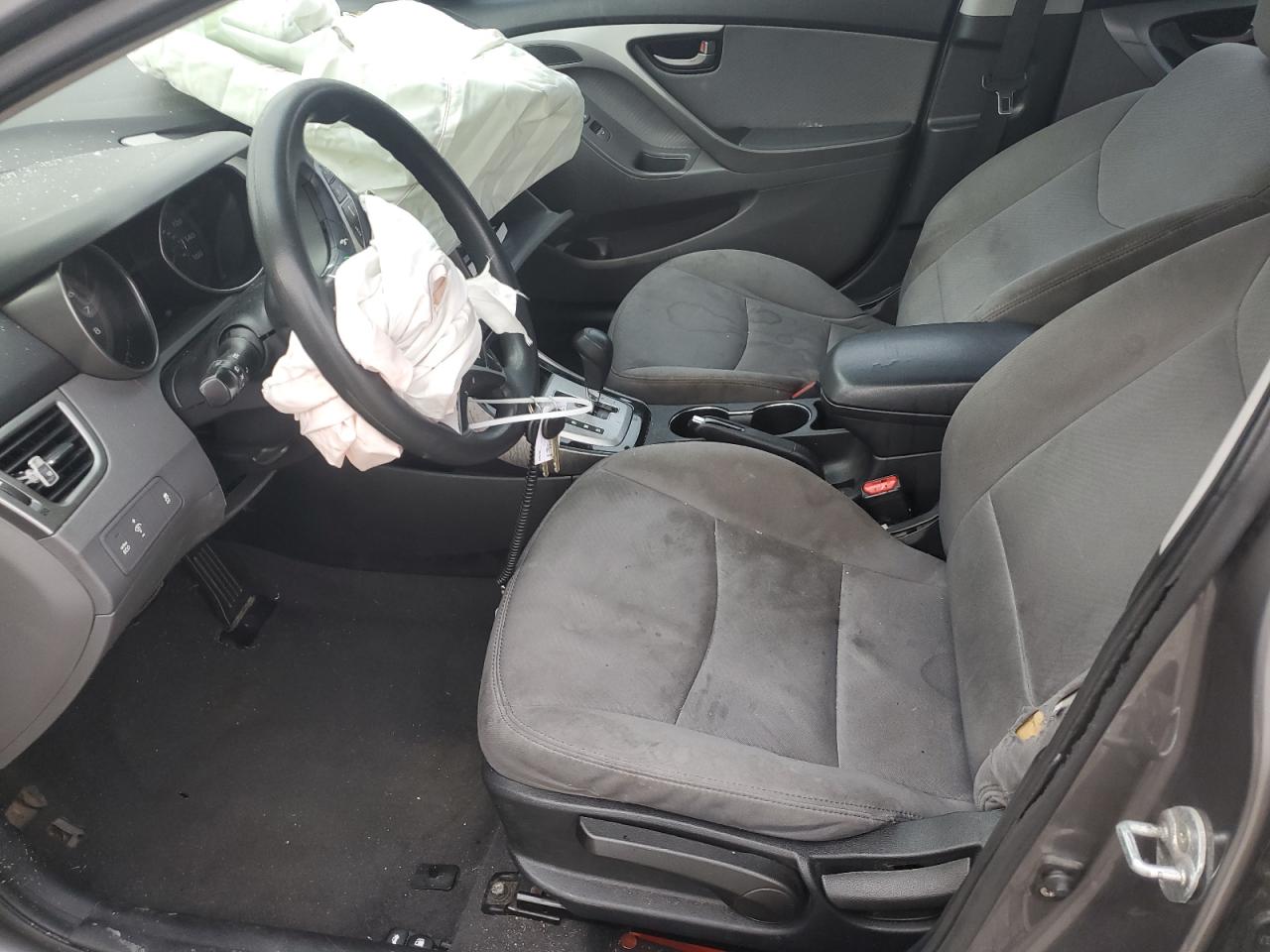 2012 Hyundai Elantra - Image 7