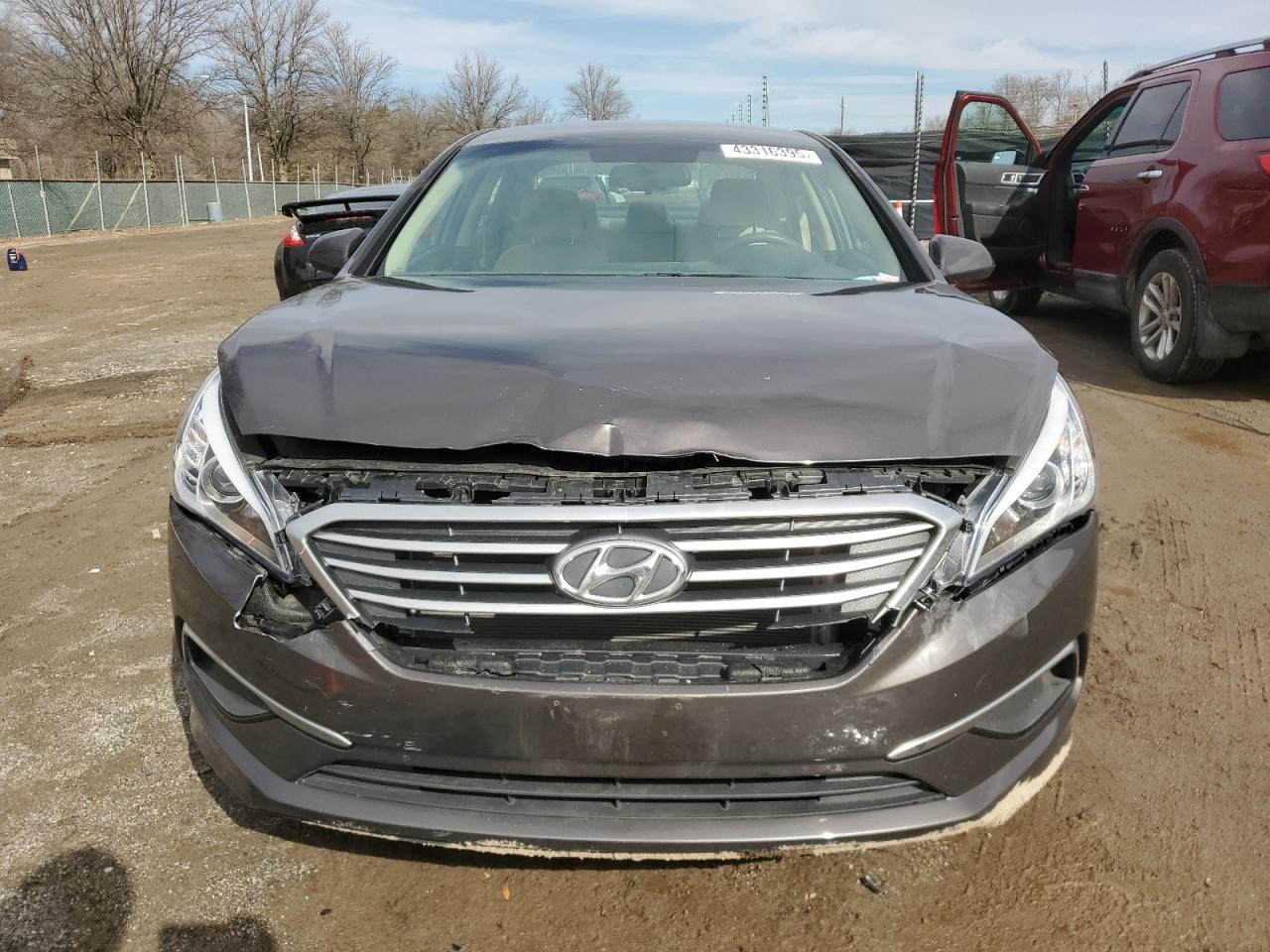 2017 Hyundai Sonata - Image 5