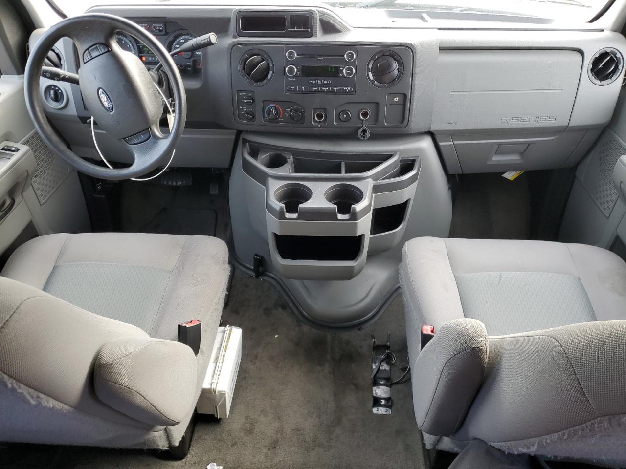 2014 Ford Econoline - Image 8