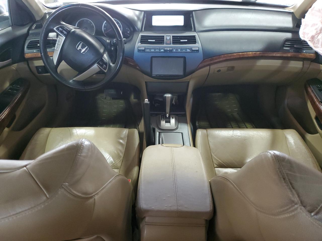 2011 Honda Accord - Image 8