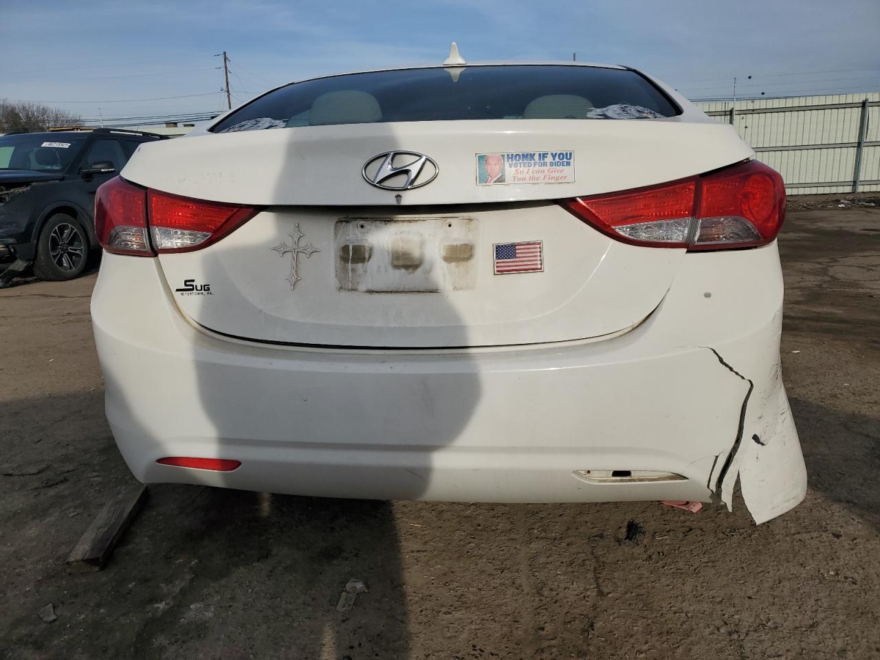 2013 Hyundai Elantra - Image 6