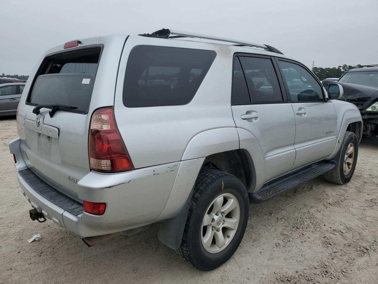 2005 Toyota 4Runner - Image 3