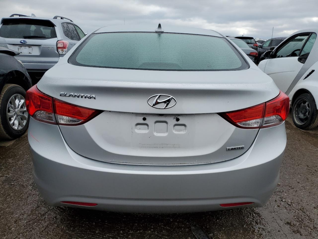 2012 Hyundai Elantra - Image 6