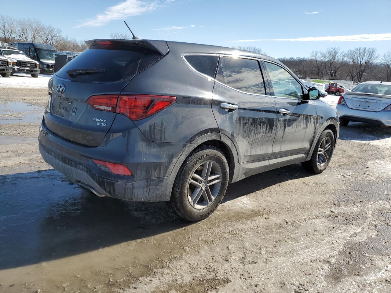 2018 Hyundai Santa Fe - Image 3