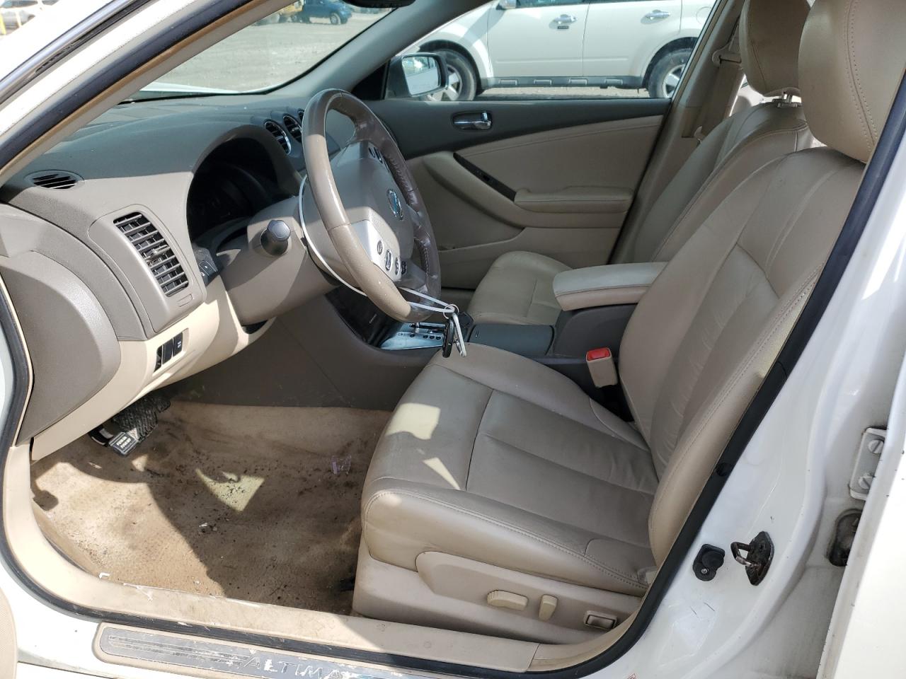 2010 Nissan Altima - Image 7