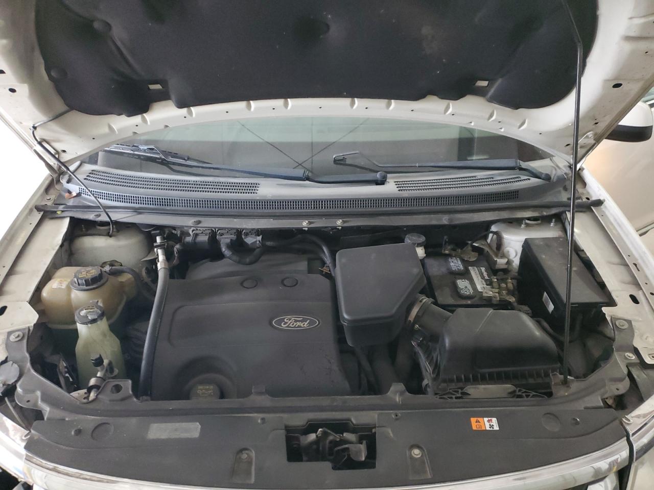 2011 Ford Edge - Image 12