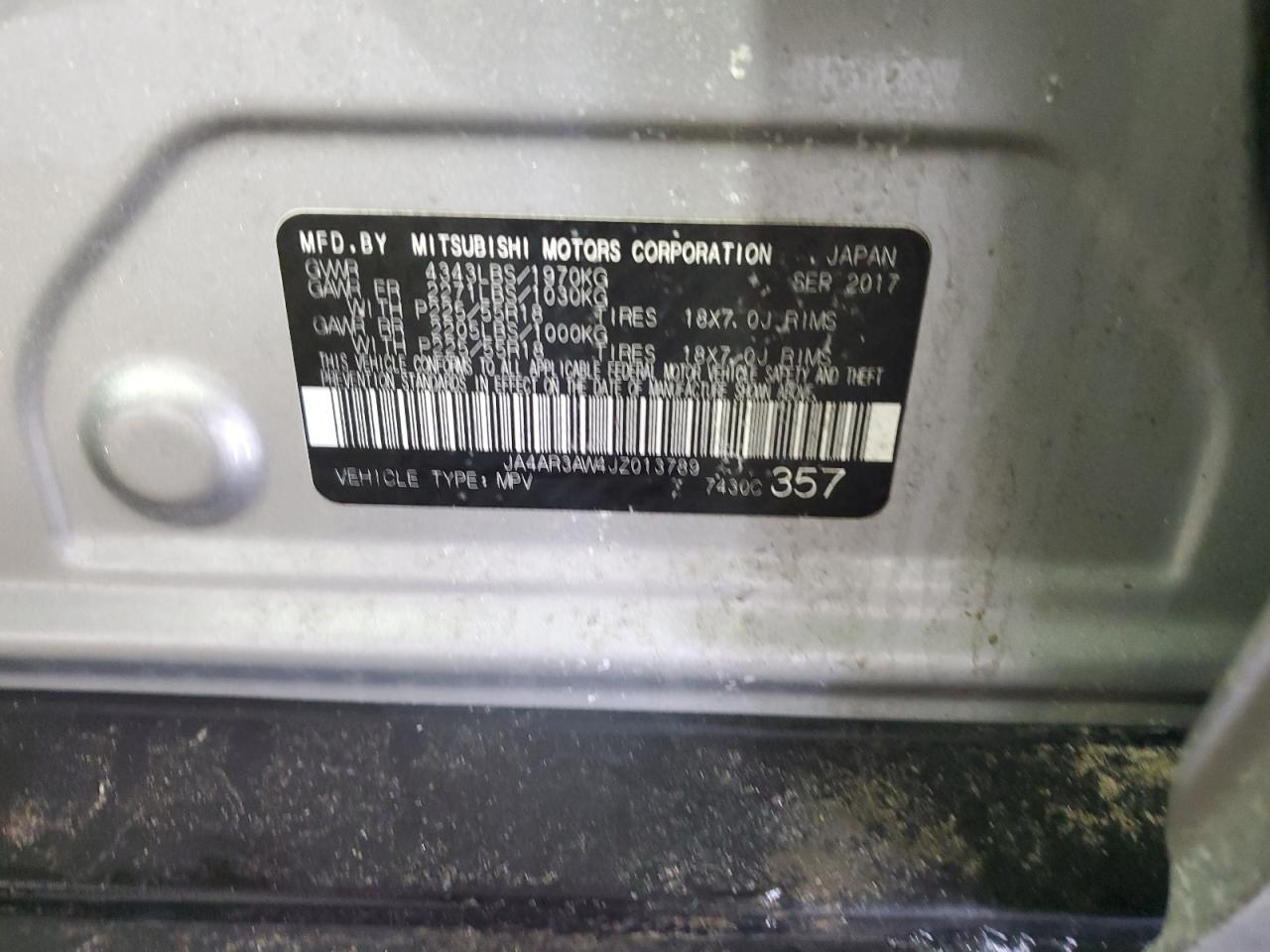 2018 Mitsubishi Outlander - Image 14