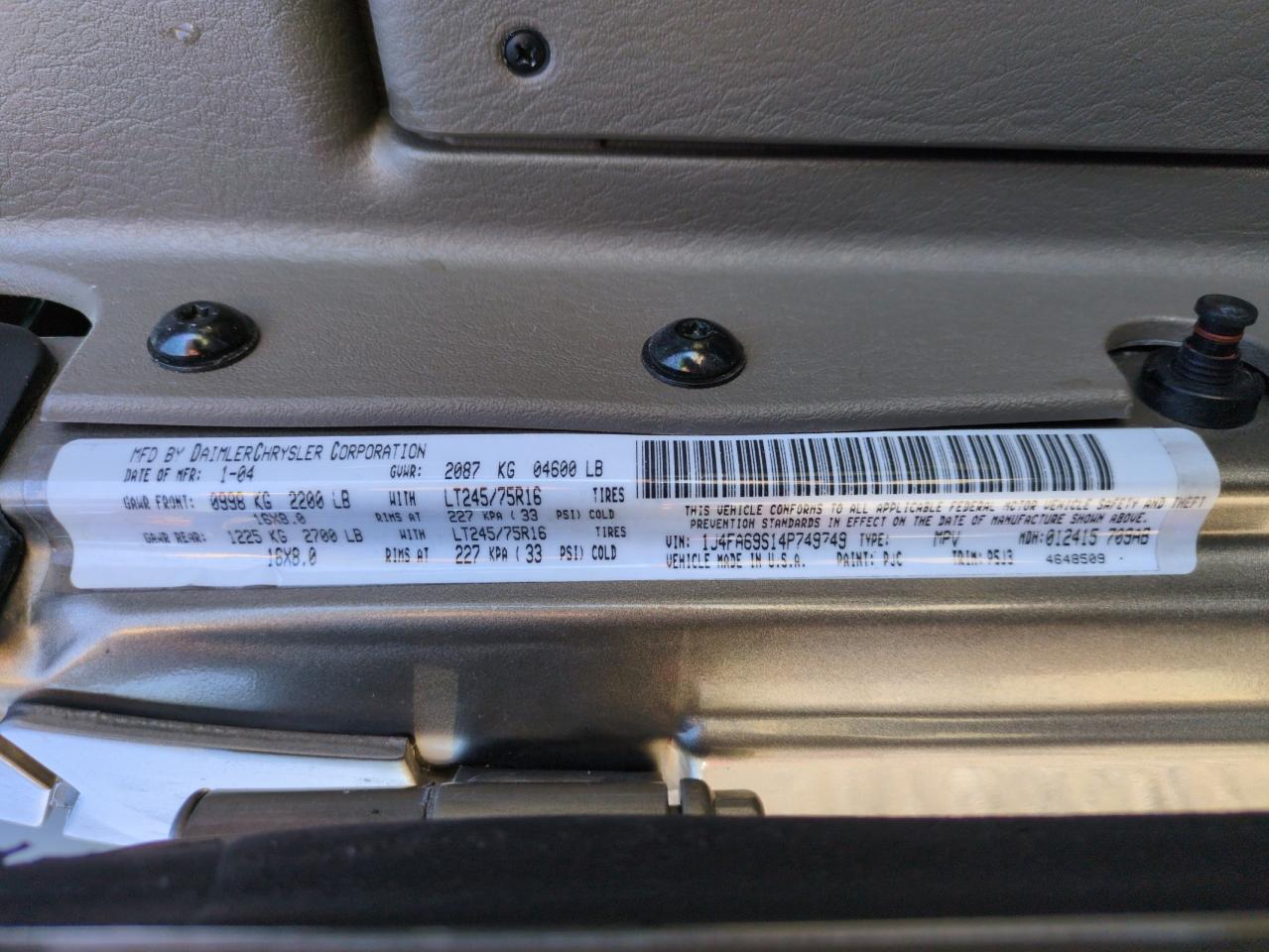 2004 Jeep Wrangler - Image 12
