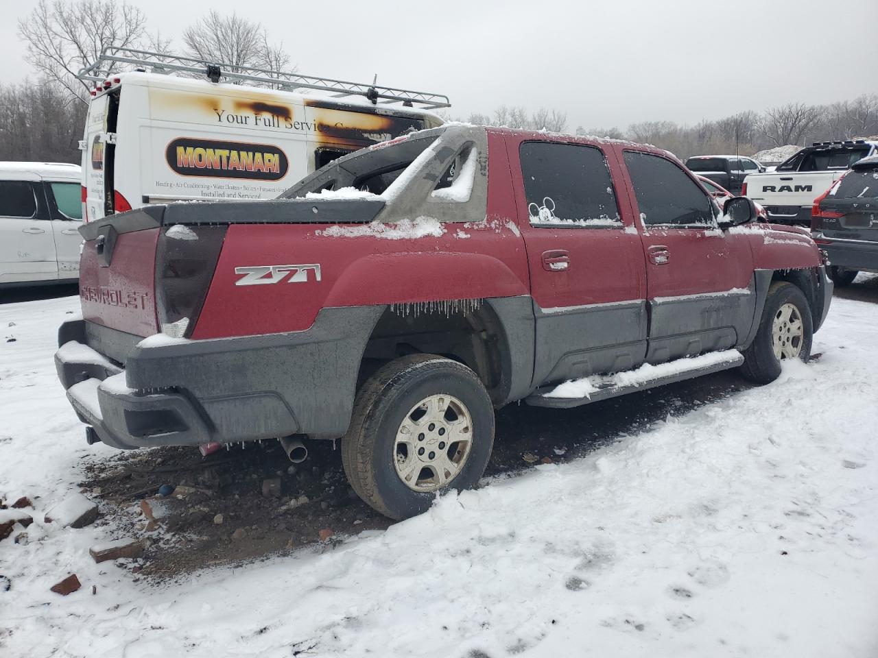2004 Chevrolet Avalanche - Image 3