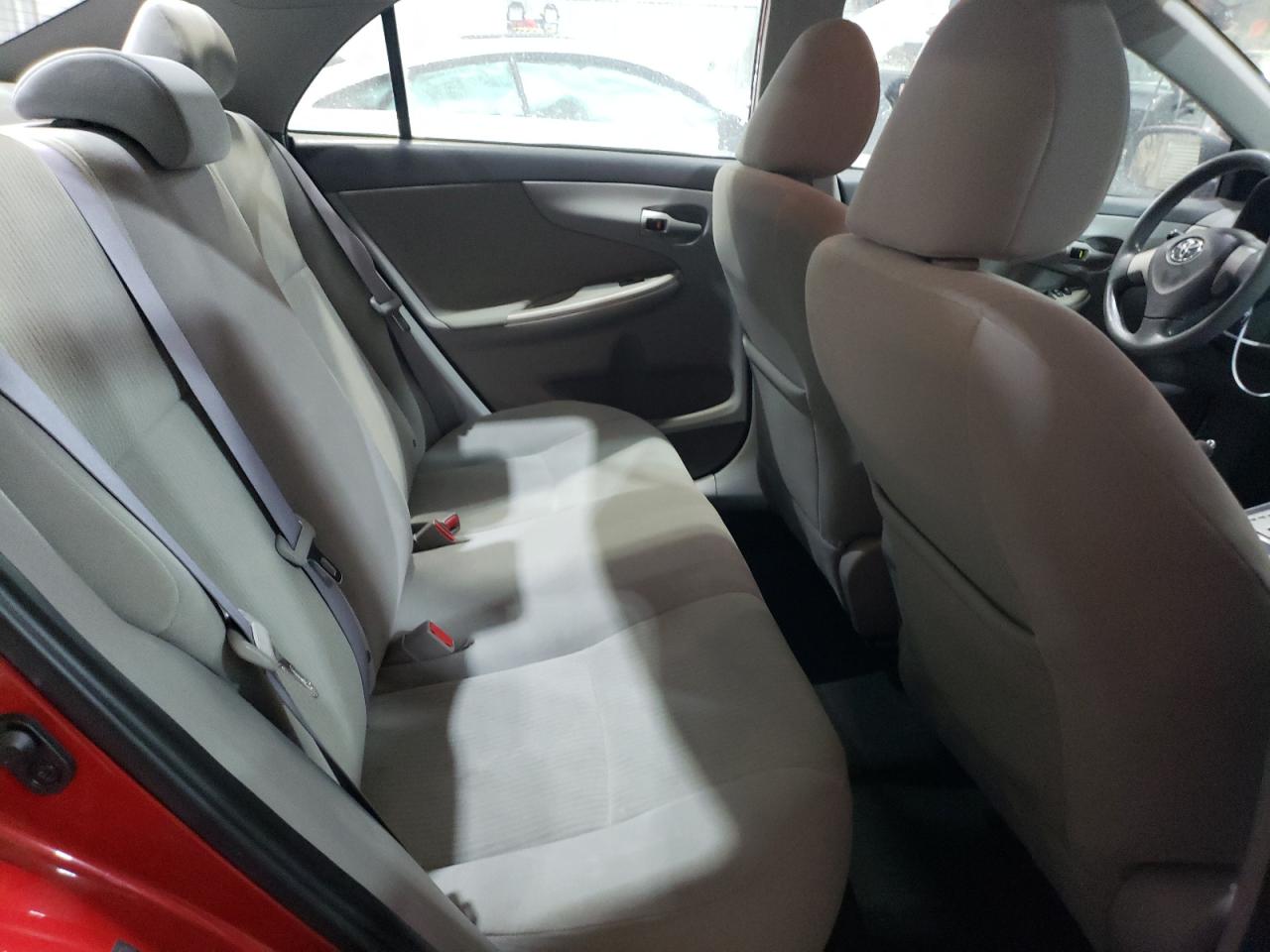 2010 Toyota Corolla - Image 11