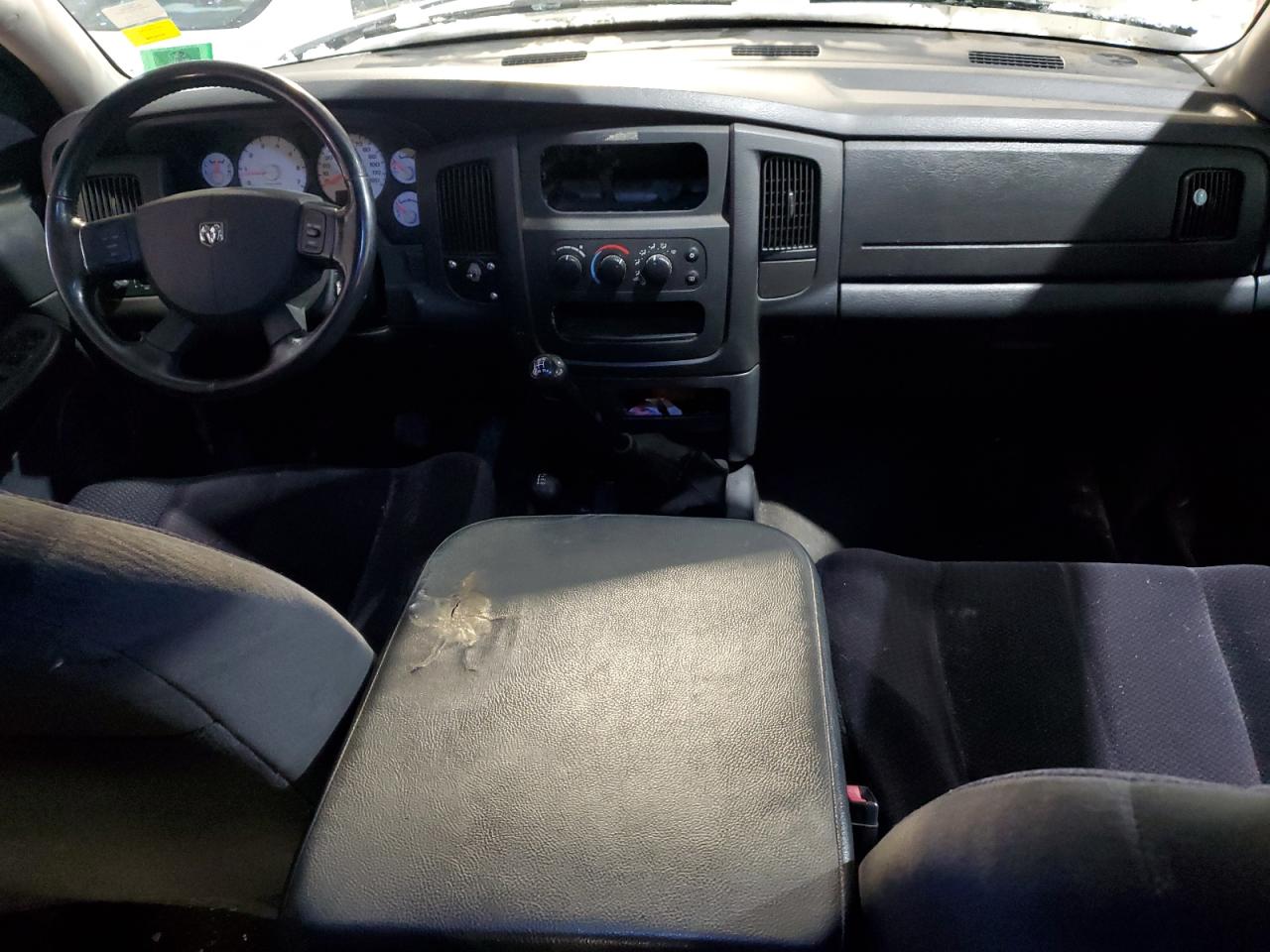 2004 Dodge RAM - Image 8