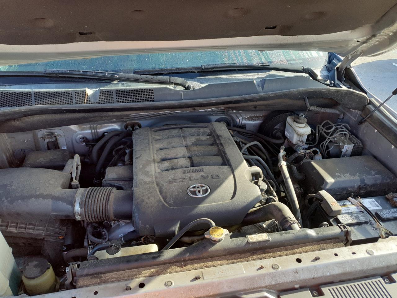 2014 Toyota Tundra - Image 11