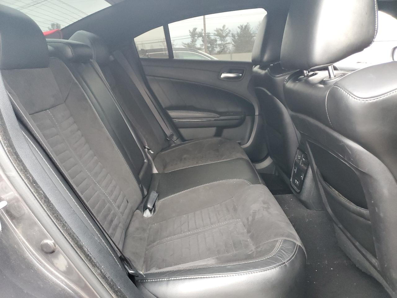 2019 Dodge Charger - Image 10