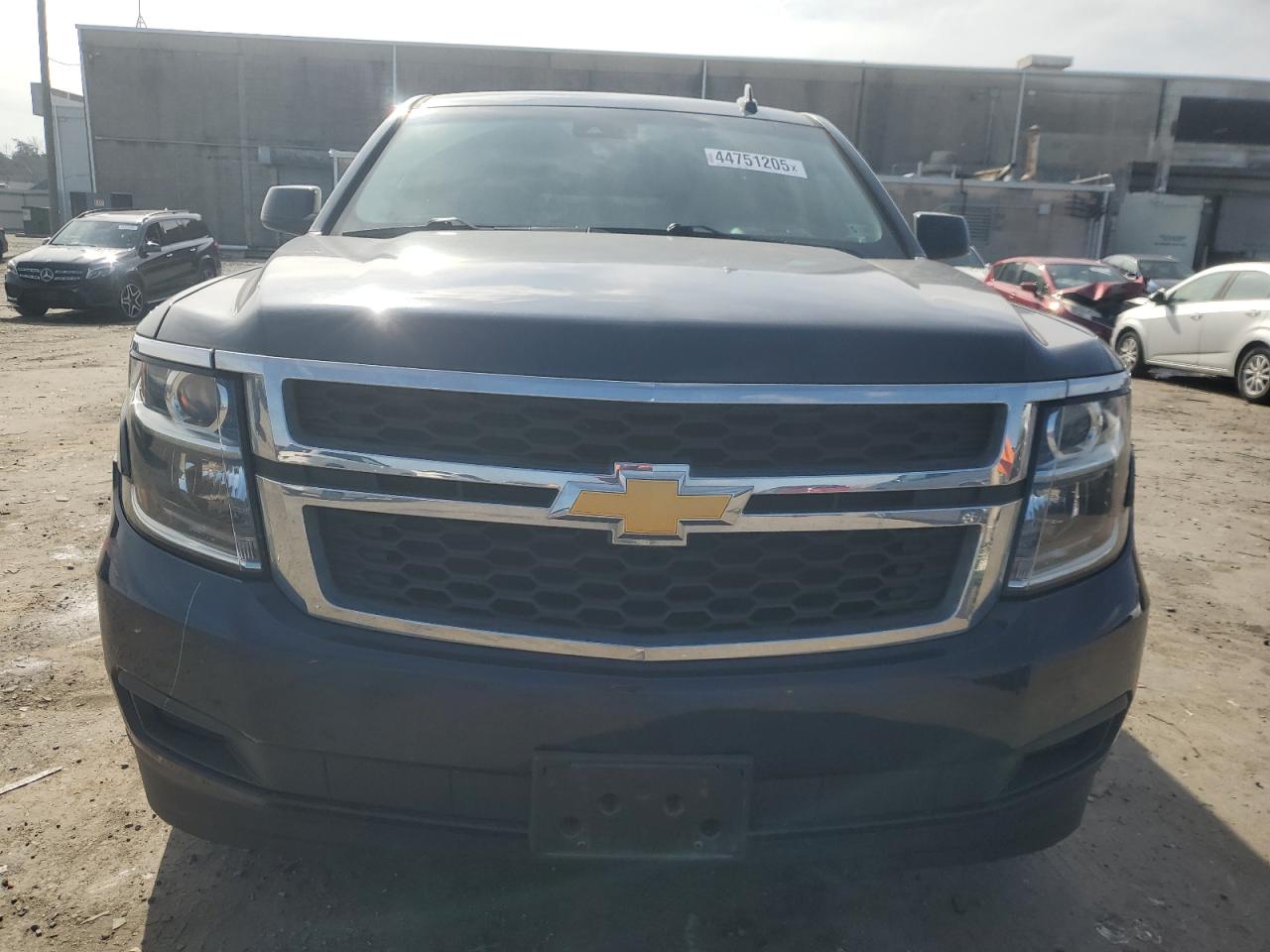 2019 Chevrolet Suburban - Image 5