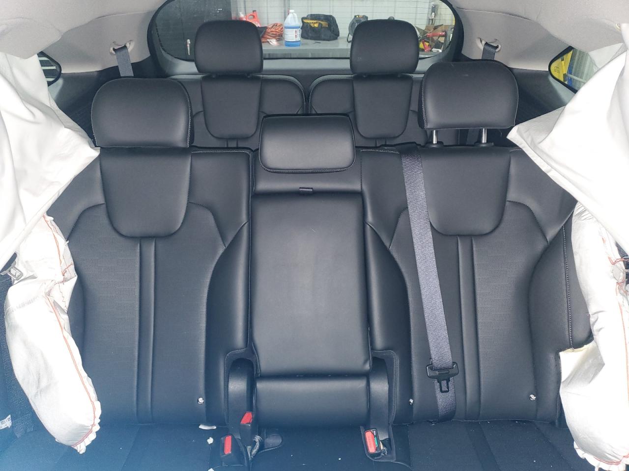 2024 Kia Sorento - Image 10