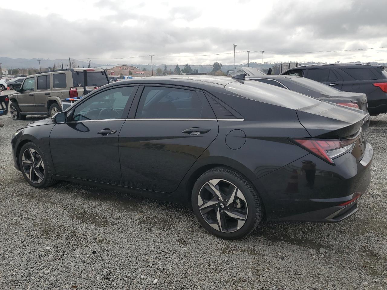 2021 Hyundai Elantra - Image 2