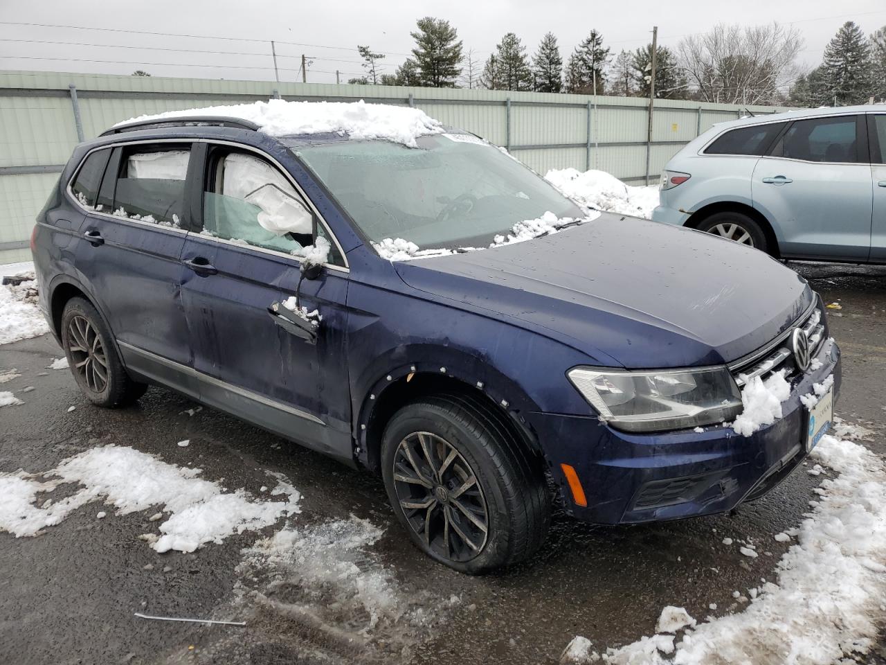 2021 Volkswagen Tiguan - Image 4