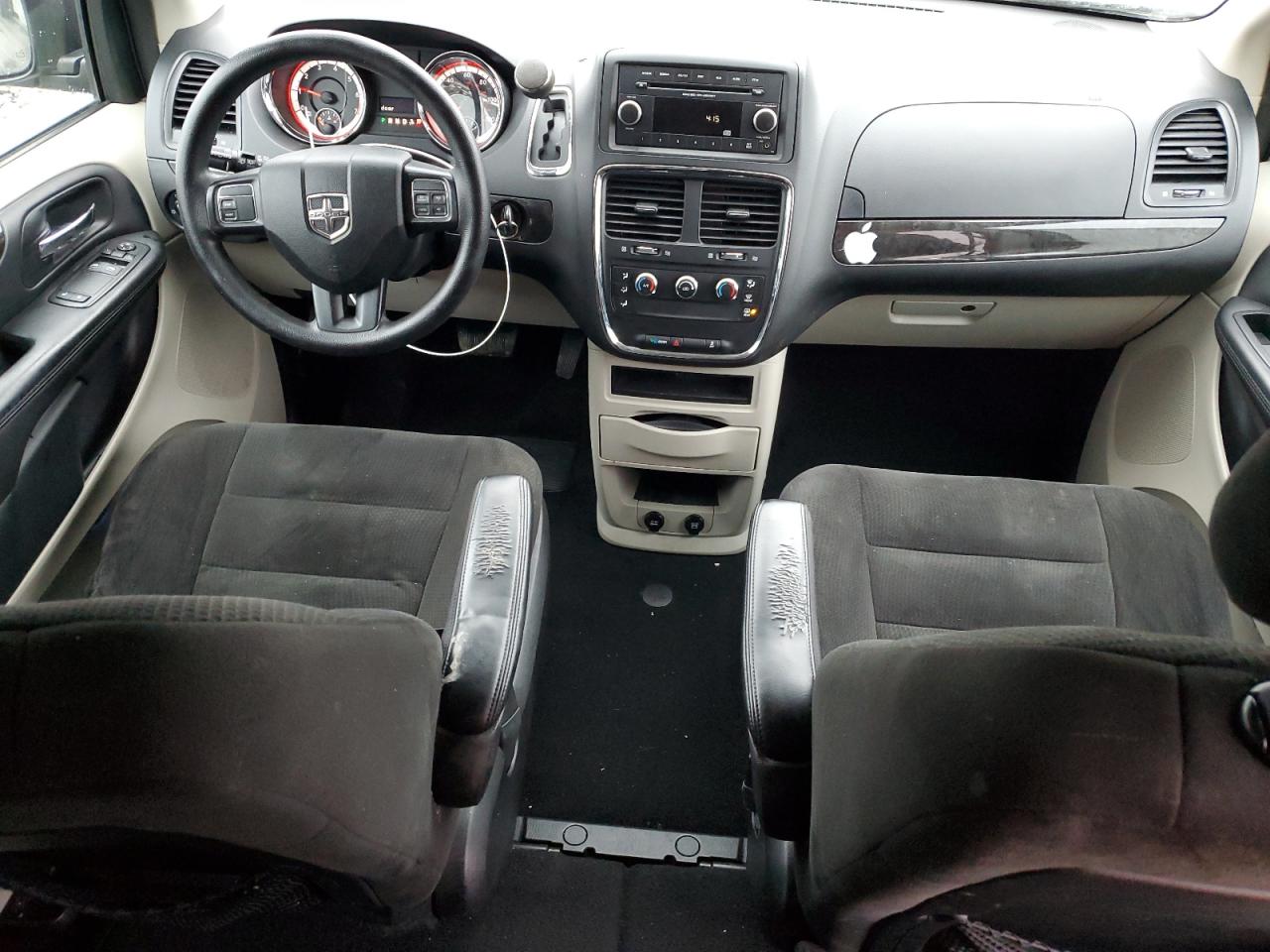 2015 Dodge Caravan - Image 8
