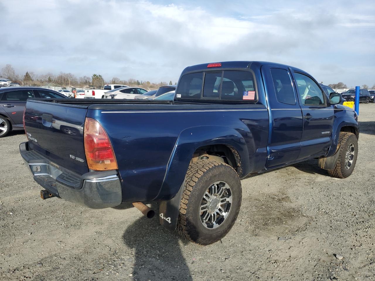 2005 Toyota Tacoma - Image 3