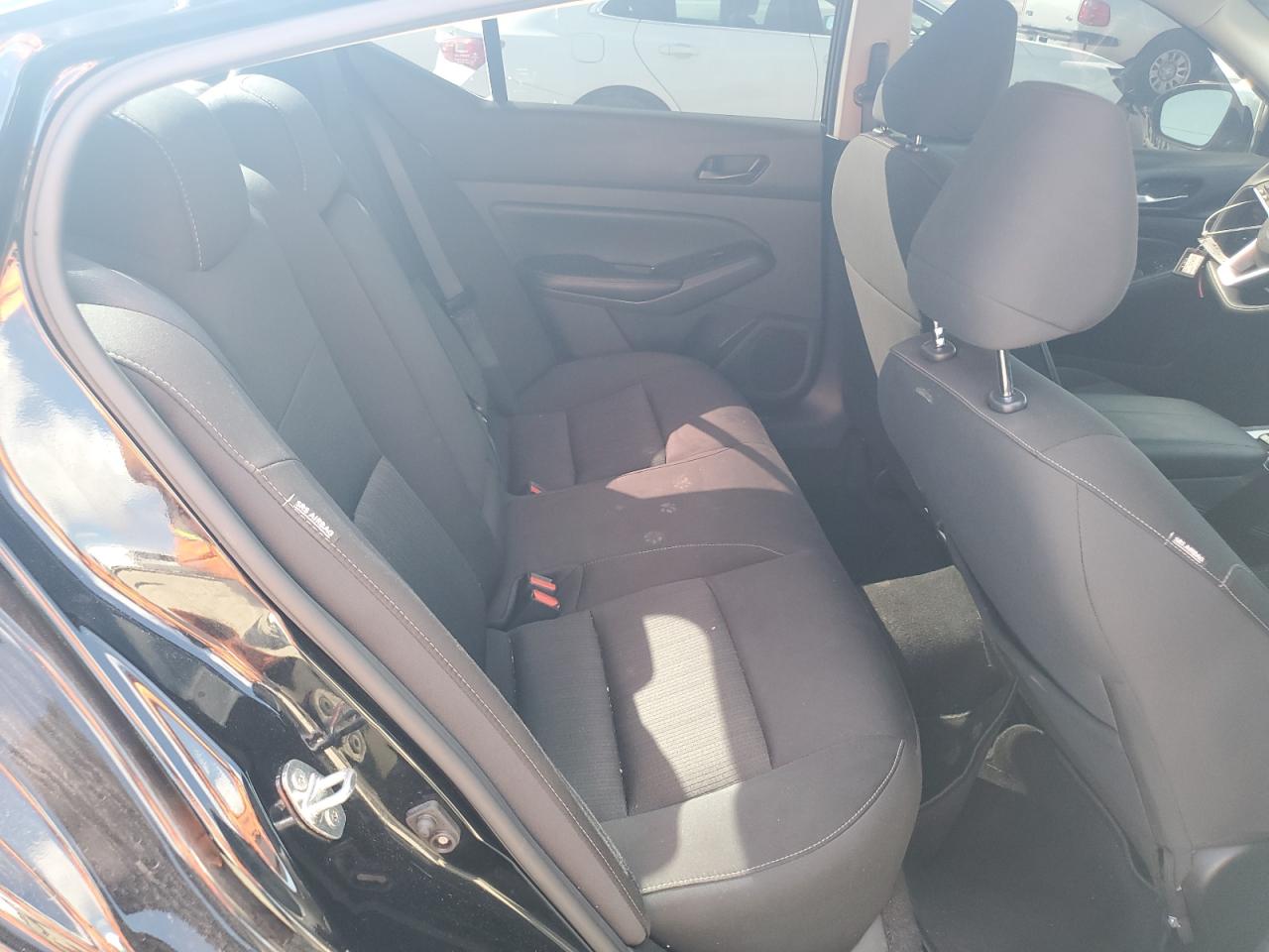 2024 Nissan Altima - Image 10