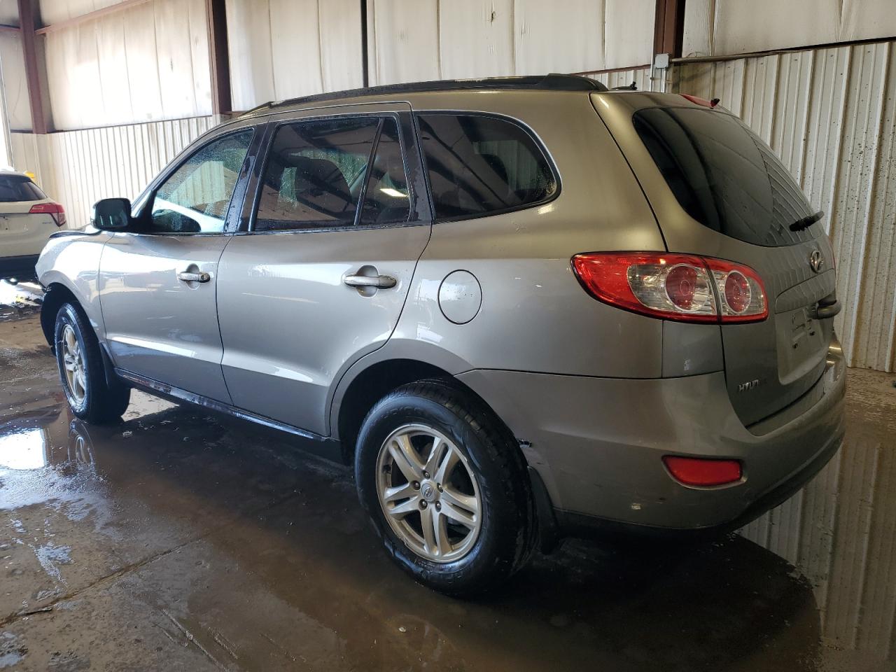 2011 Hyundai Santa Fe - Image 2
