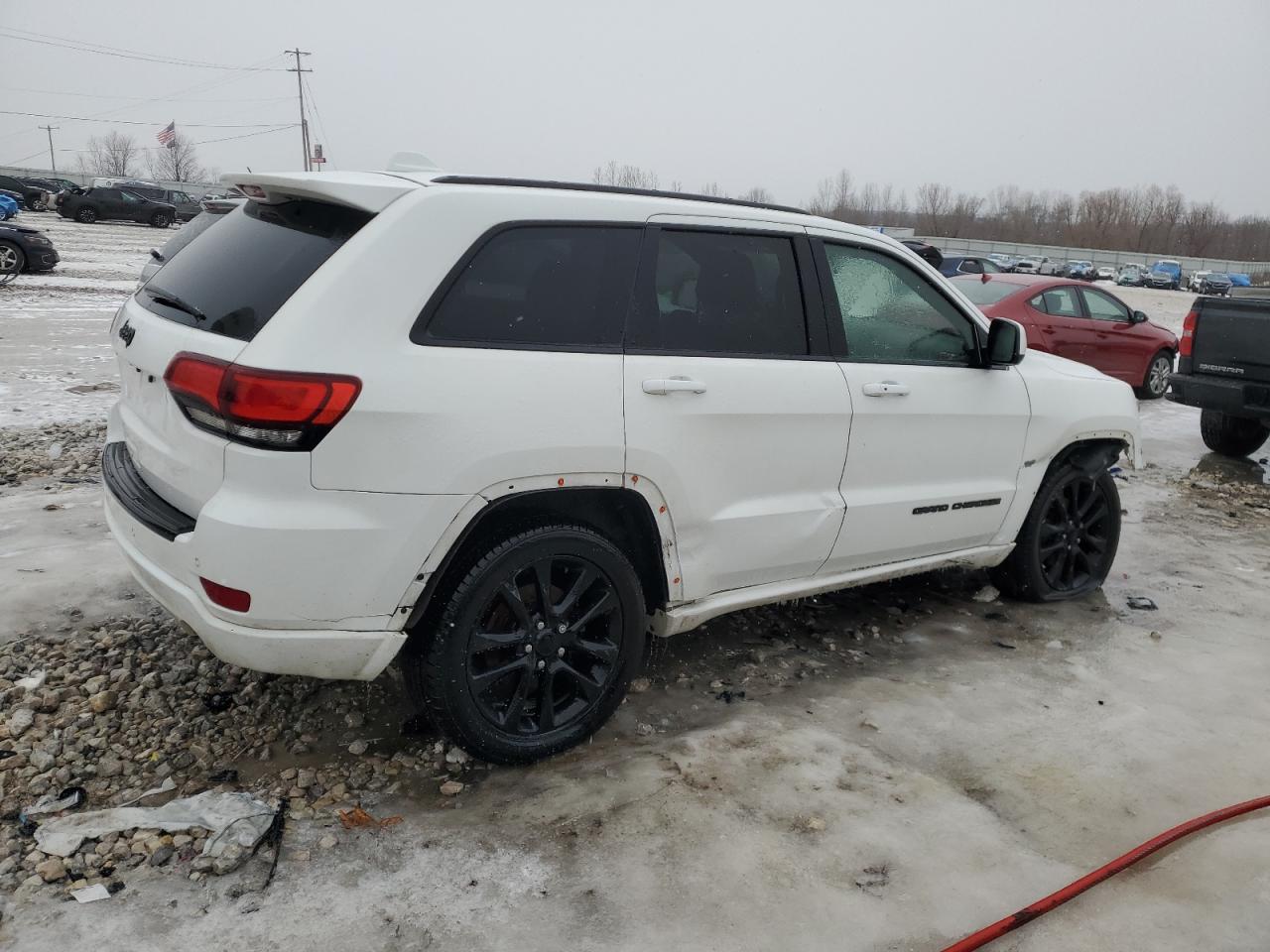 2018 Jeep Grand Cherokee - Image 3