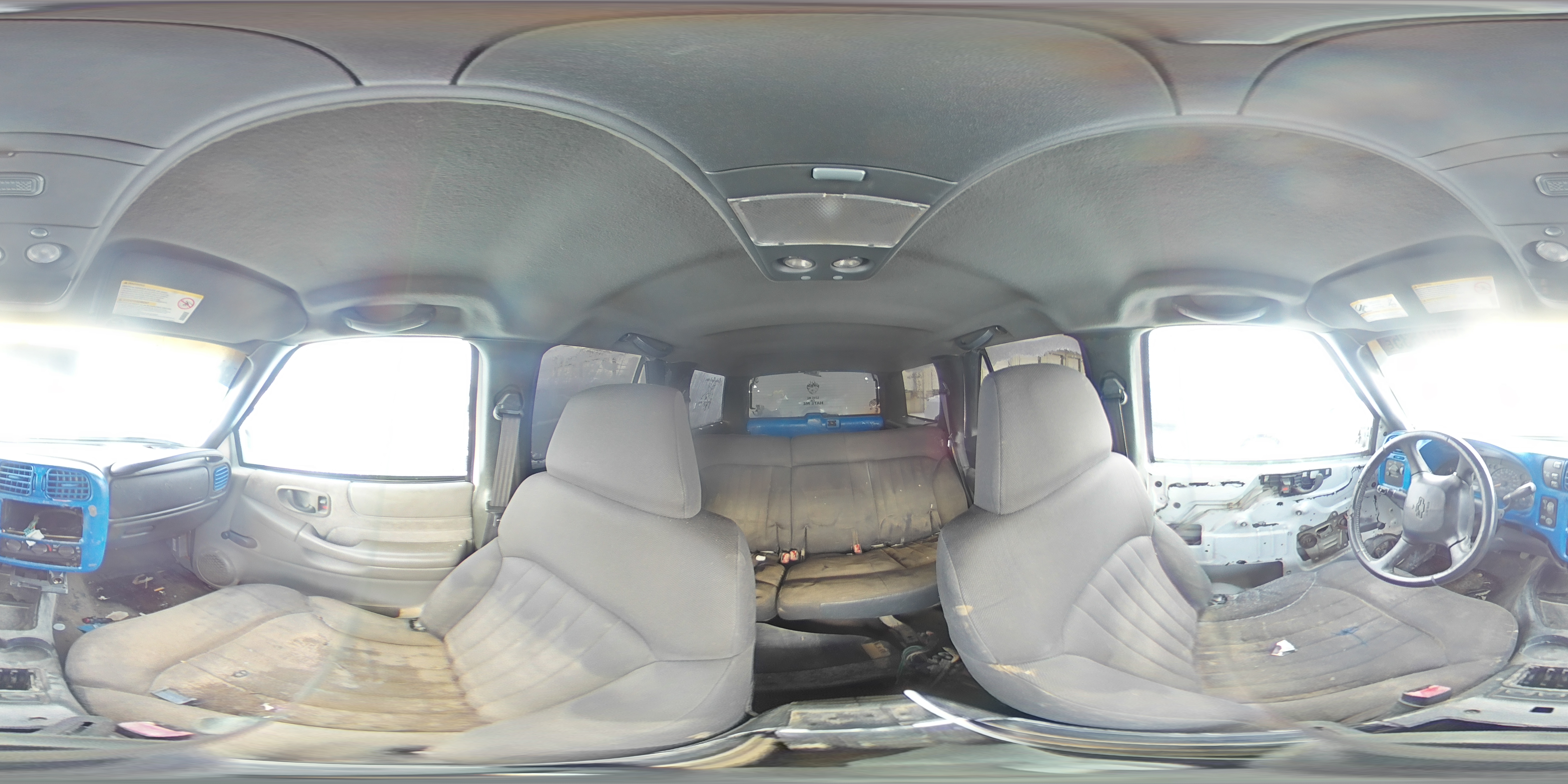 2003 Chevrolet Blazer - Image 13